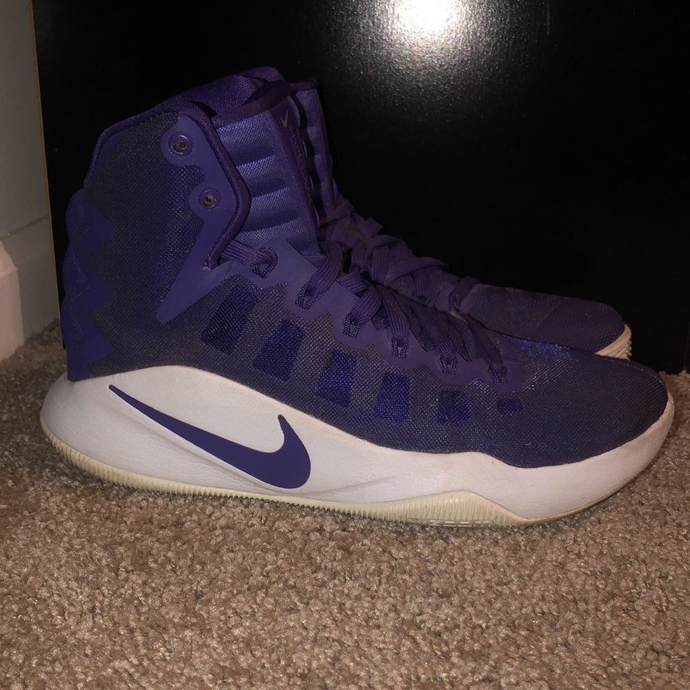 Nike Hyperdunk - Picture 2 of 3